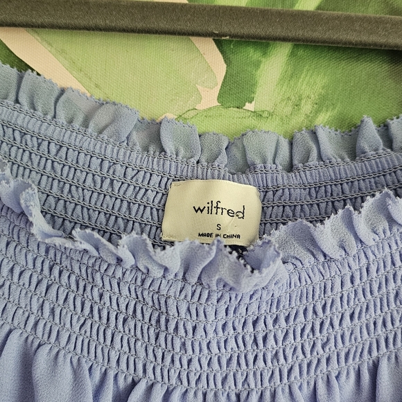 Aritzia Wilfred ALANA BLOUSE Chiffon Smocked Square Neckline Size S - Picture 9 of 11